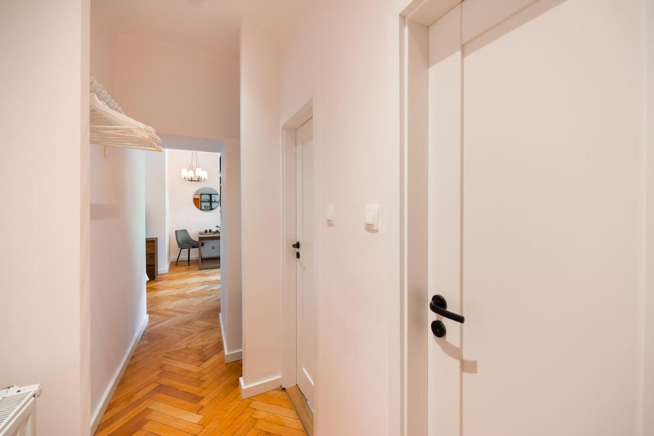 Comfortable Old Town Apartment Варшава Екстериор снимка